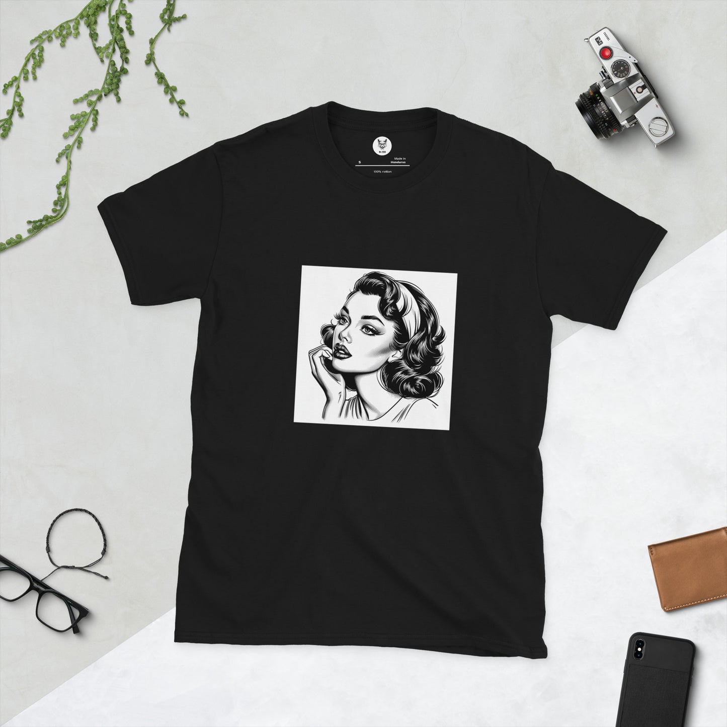 T-Shirt unisex z krótkim rękawem „RETRO GIRL” ID: 294 (PREMIUM)