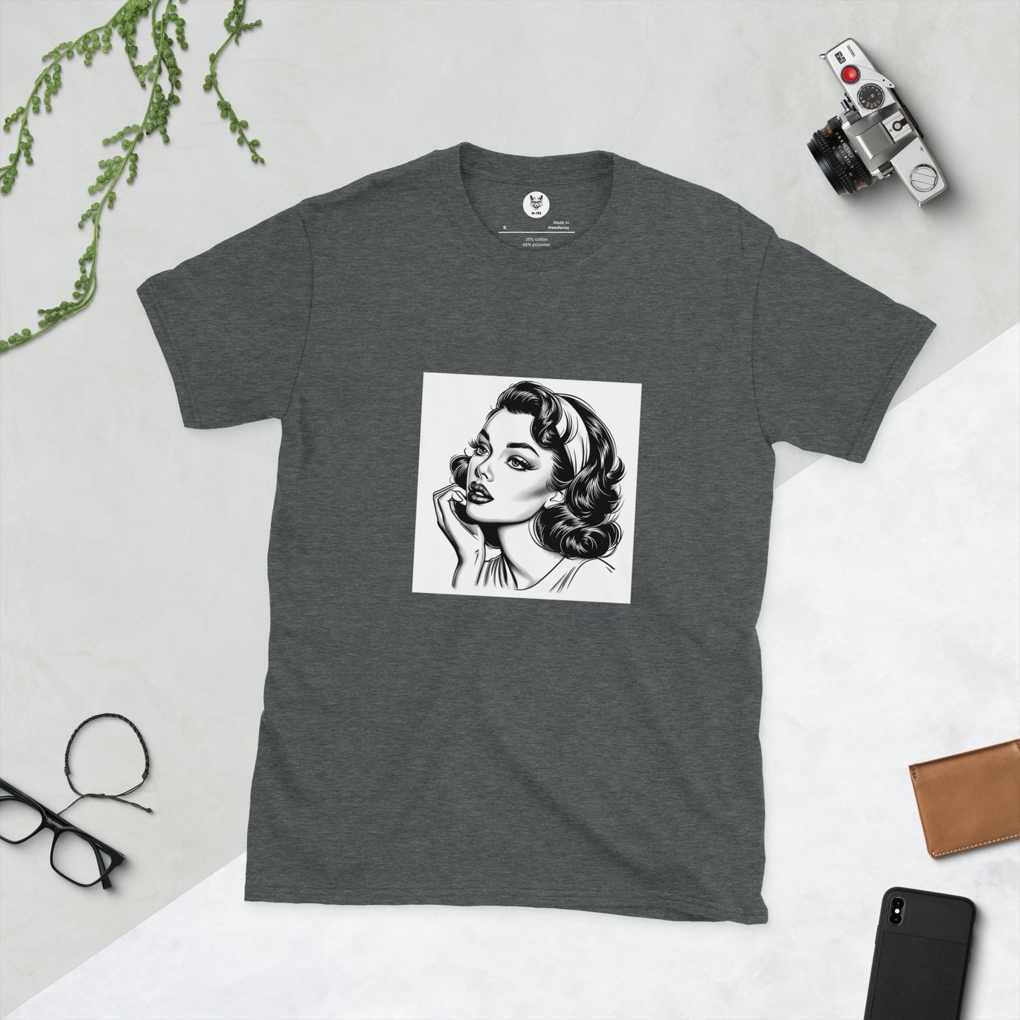 T-Shirt unisex z krótkim rękawem „RETRO GIRL” ID: 294 (PREMIUM)