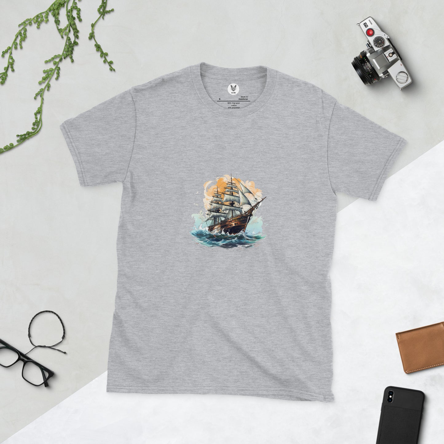 T-shirt unisex z krótkim rękawem „GHOST SHIP” ID: 163 (PREMIUM)