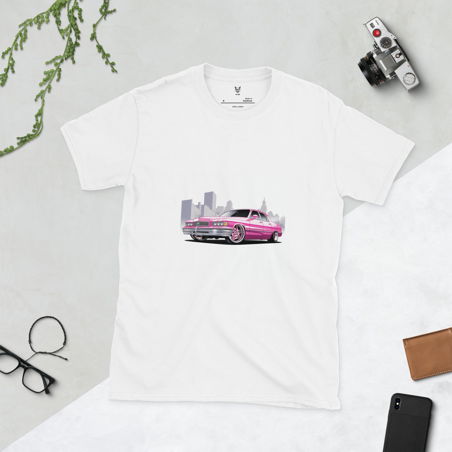 T-shirt unisex z krótkim rękawem „PINK CAR” ID: 361 (PREMIUM)