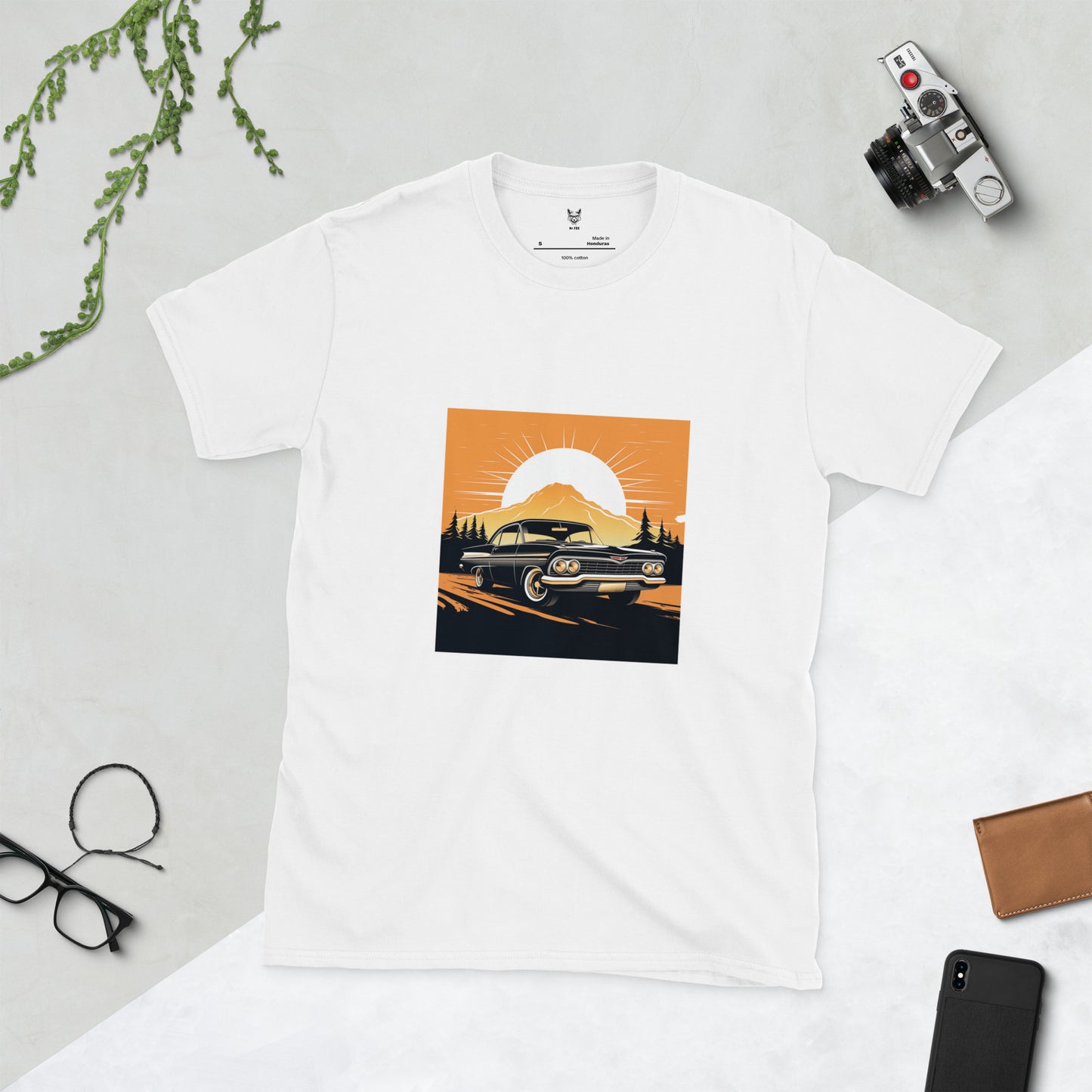 T-shirt unisex z krótkim rękawem „RETRO CAR” ID: 363 (PREMIUM)